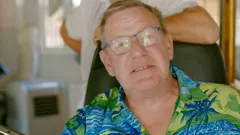 Bargain-Loving Brits in the Sun