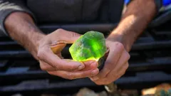 Outback Crystal Hunters