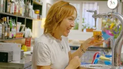 Bargain-Loving Brits in the Sun