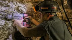 Outback Opal Hunters