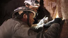 Outback Opal Hunters