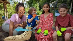 Teeny Tiny Creatures with Chantelle and Rory