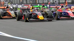 Live Australian F3