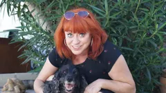 Bargain-Loving Brits in the Sun