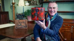 Paul Martin's Antiques Showdown