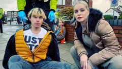 Jess Davies - Protestwyr neu Droseddwyr?