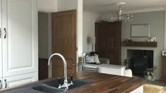 Kirstie and Phil's Love It or...