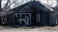 Murder Comes to Town