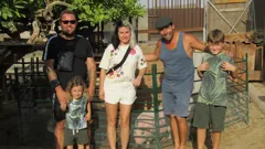 Bargain-Loving Brits in the Sun