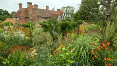 British Gardens in Time