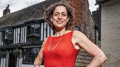 Alex Polizzi