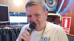 Bargain-Loving Brits in the Sun