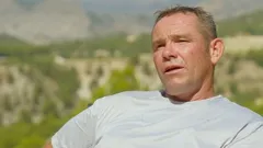 Bargain-Loving Brits in the Sun