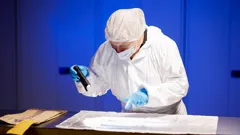 Killer at the Crime Scene