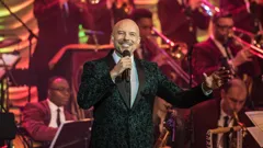 A Swingin' Christmas With...