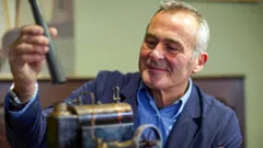 Paul Martin's Antiques Showdown