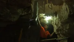 Outback Opal Hunters