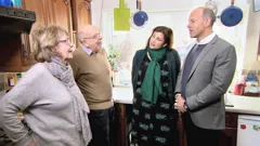 Kirstie and Phil's Love It...