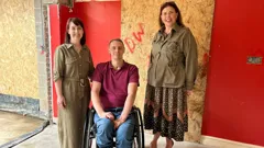 Kirstie and Phil's Love It or...