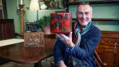 Paul Martin's Antiques Showdown