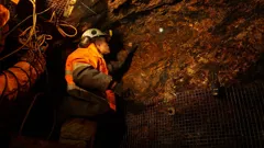 Outback Crystal Hunters