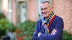 Paul Martin's Antiques Showdown