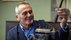 Paul Martin's Antiques Showdown