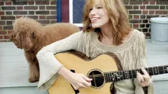 Carly Simon