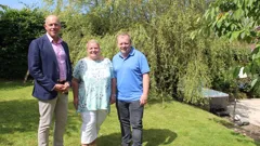 Kirstie and Phil's Love It or...