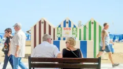 Bargain-Loving Brits in the Sun