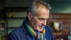 Paul Martin's Antiques Showdown