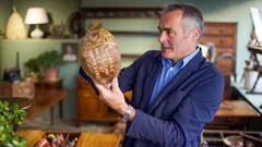 Paul Martin's Antiques Showdown