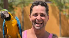 Bargain-Loving Brits in the Sun