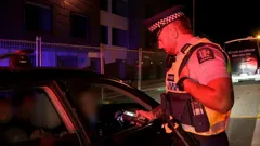 Police Ten 7